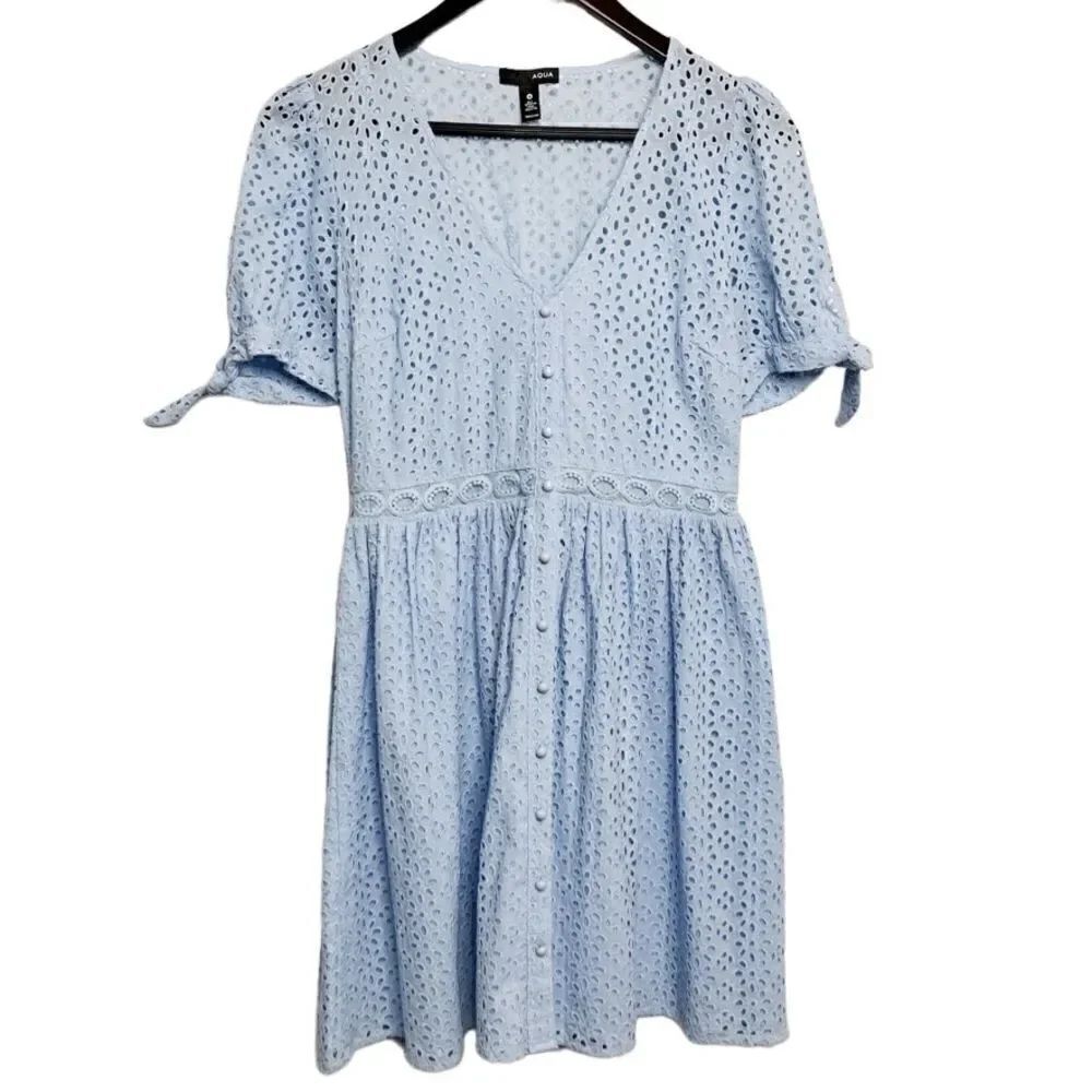 Aqua Crochet Floral V Neck Short Sleeve Dress Light Blue Size Medium